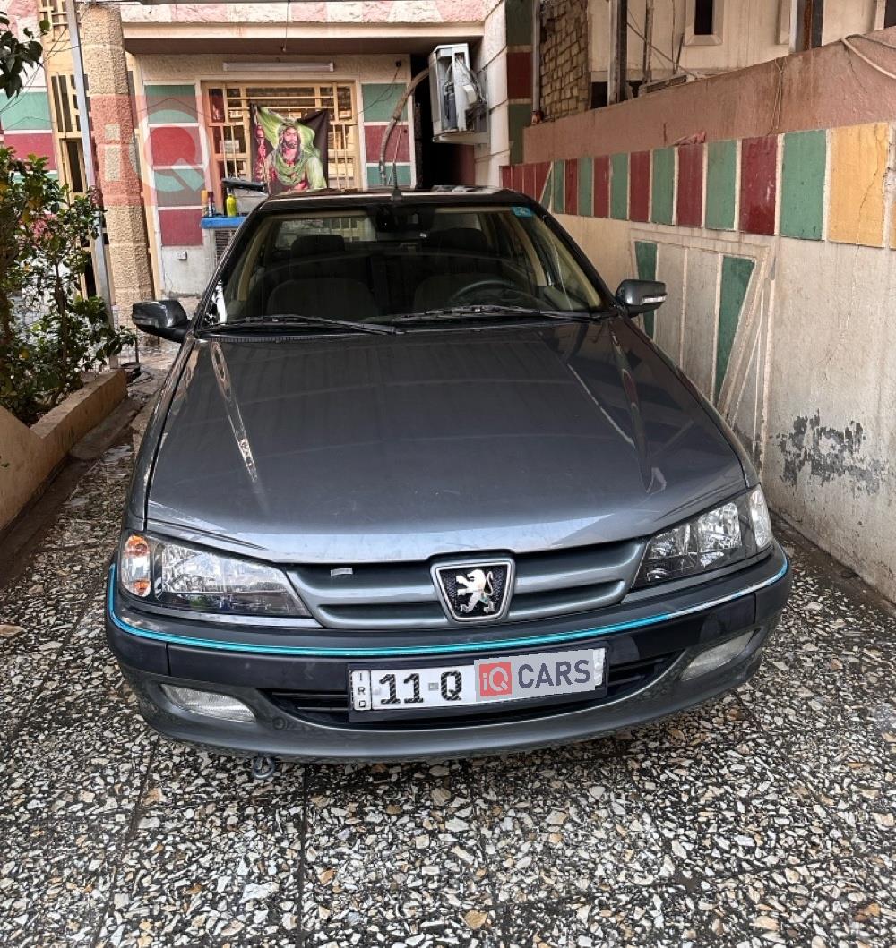 Peugeot 405